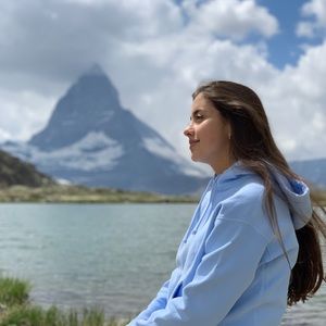 Meet your Posher, Jessica